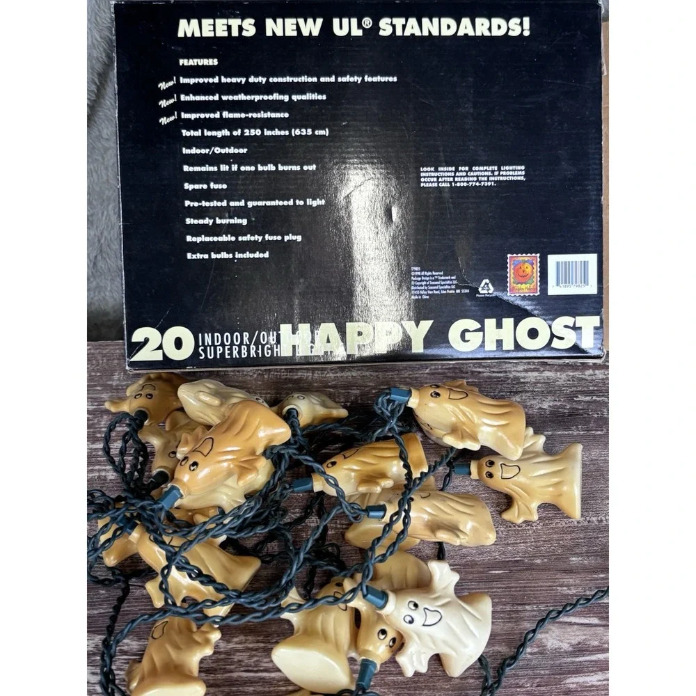 Vintage Happy Ghost Halloween String Lights Green Cord 20 Ghosts works